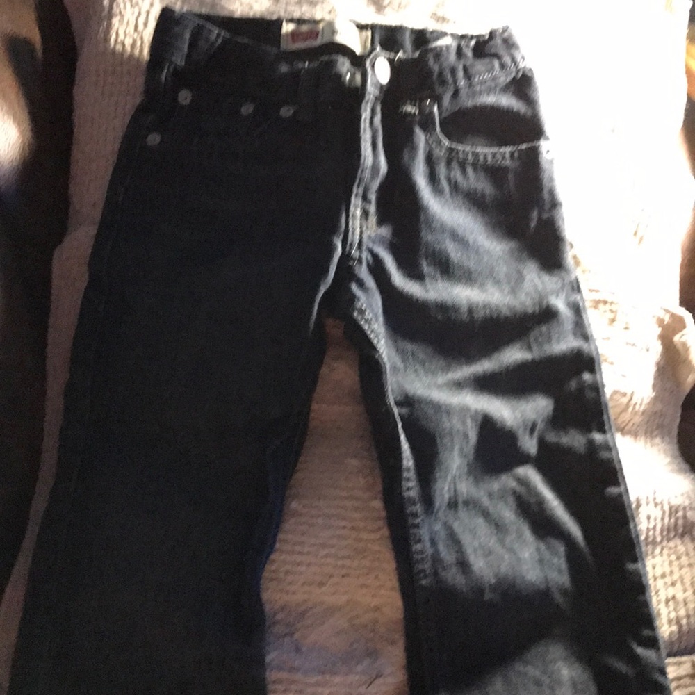 ***FINAL SALE***Levi’s 514 Straight Leg boys EUC!!